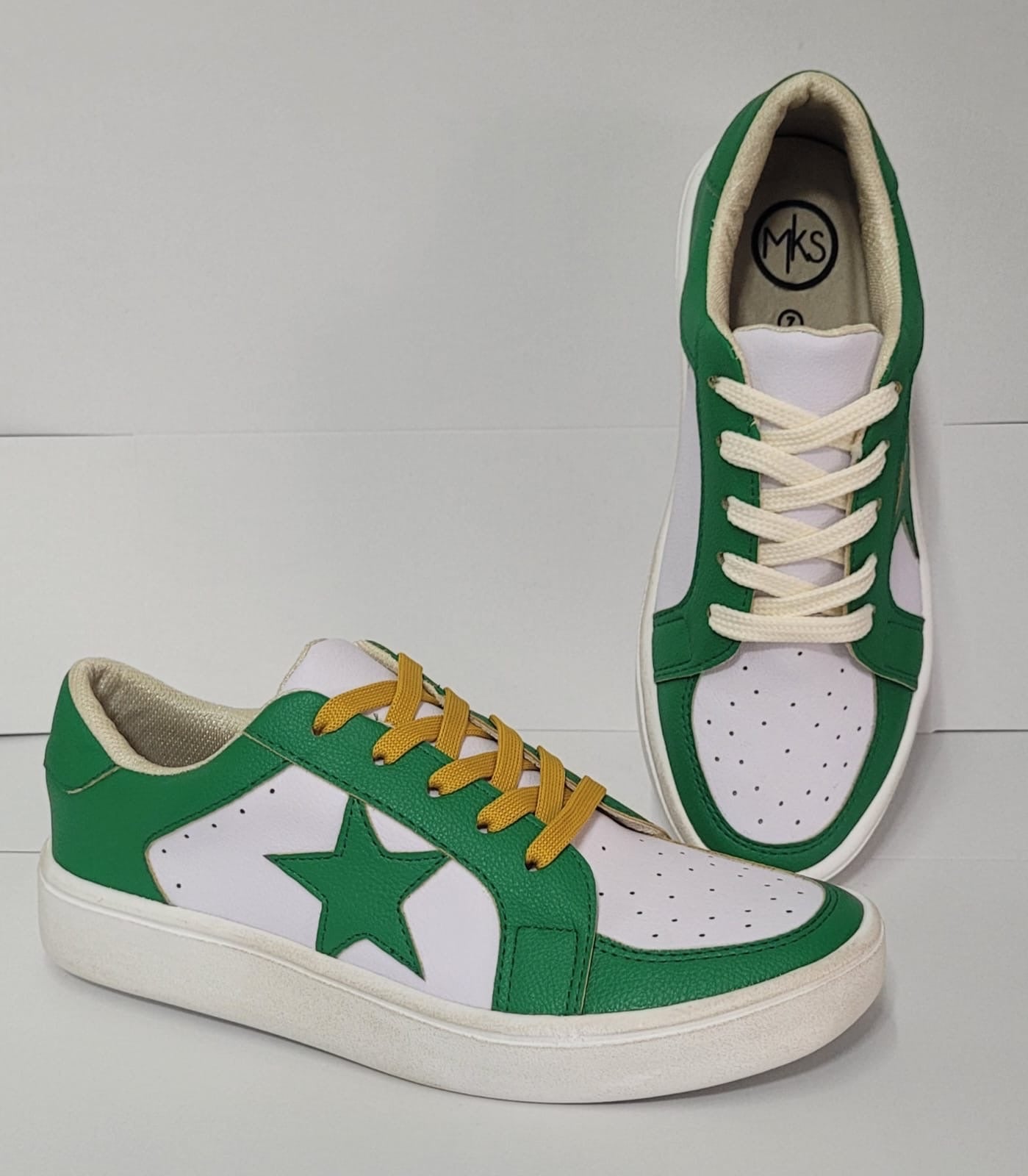 Game Day Sneaks