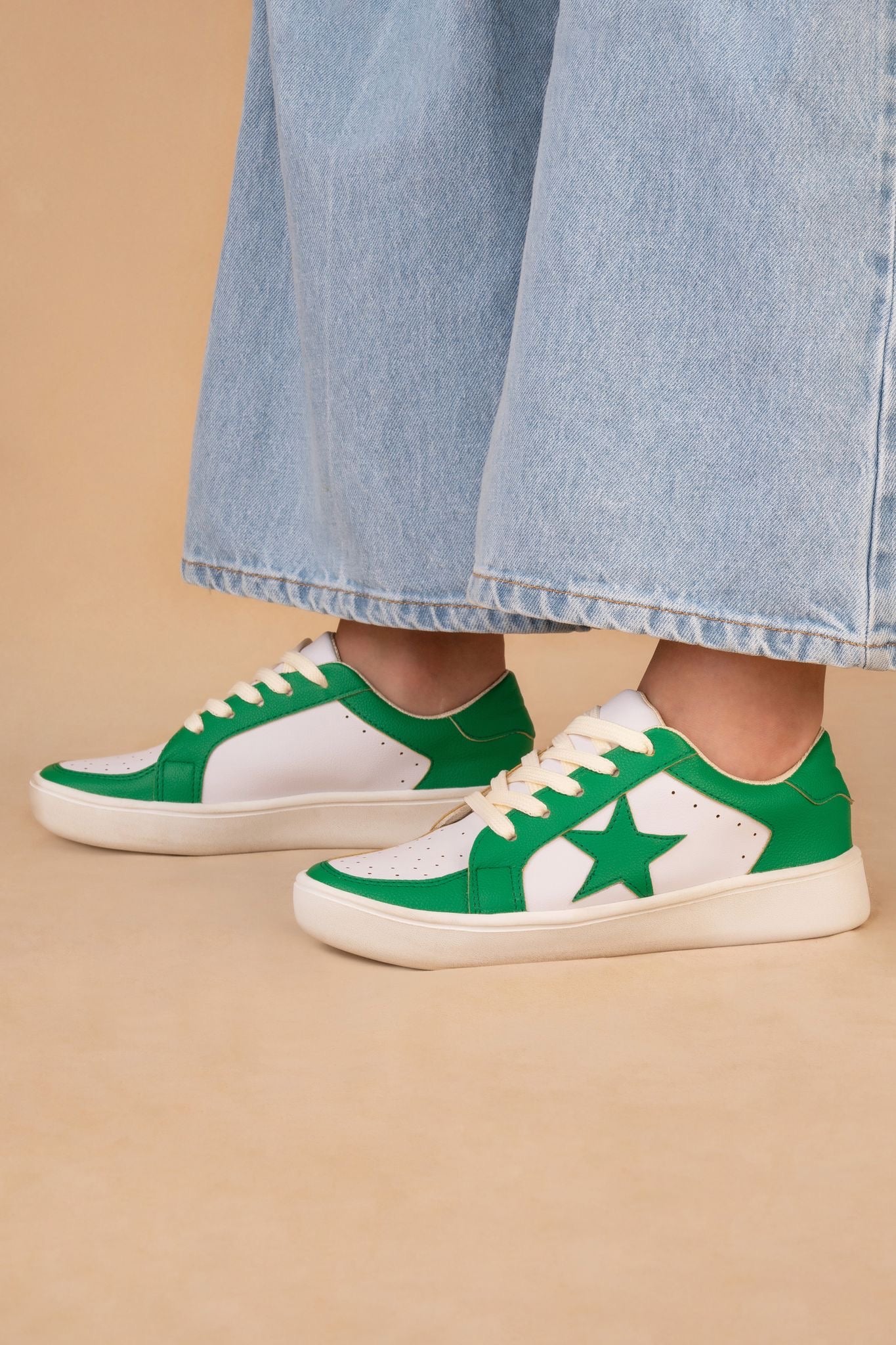 Game Day Sneaks