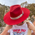 Street Gossip (Red)