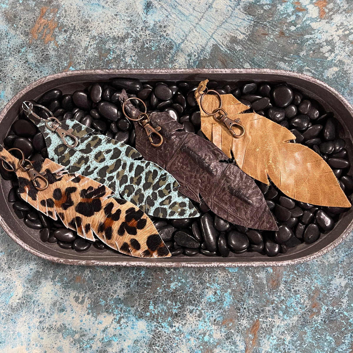 FEATHER KEYCHAIN